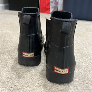 Black ankle rain boots